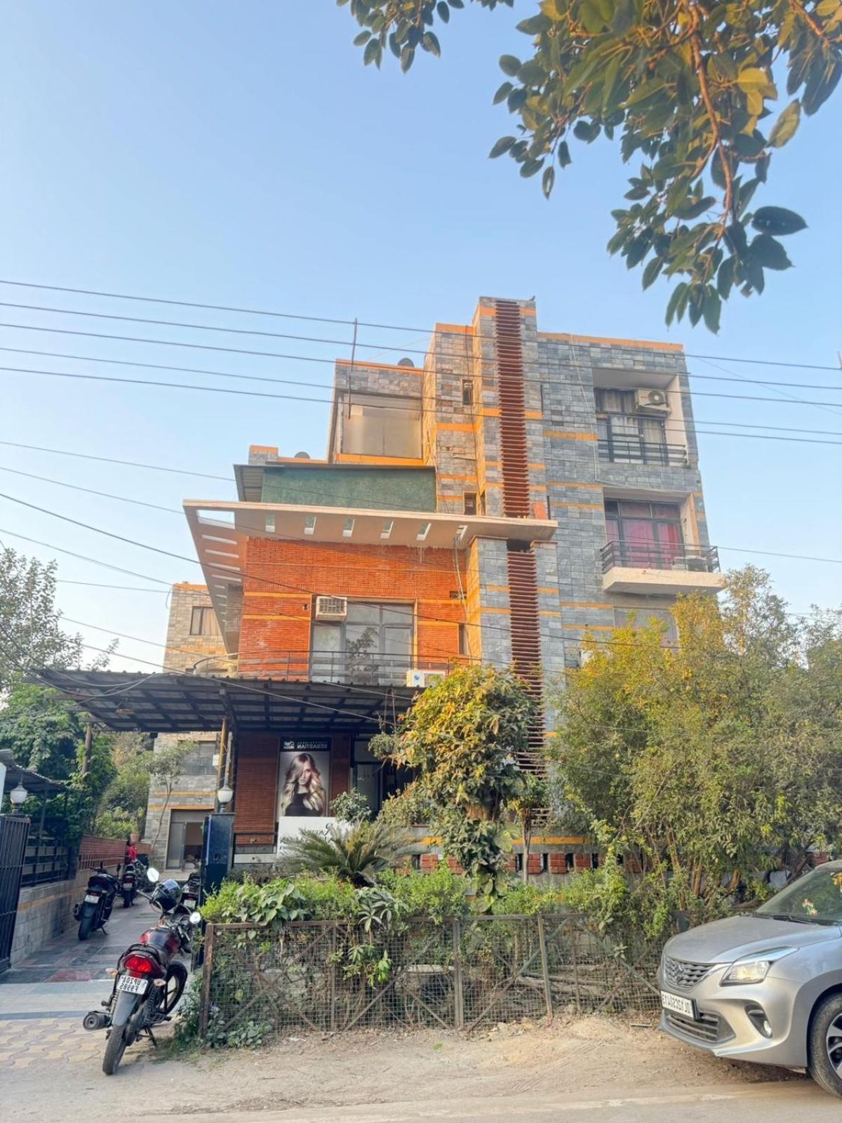 Hotel Warm Welcome - Noida Sector 51 מראה חיצוני תמונה