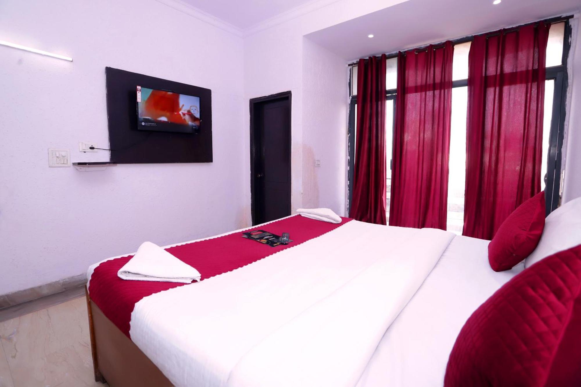 Hotel Warm Welcome - Noida Sector 51 מראה חיצוני תמונה