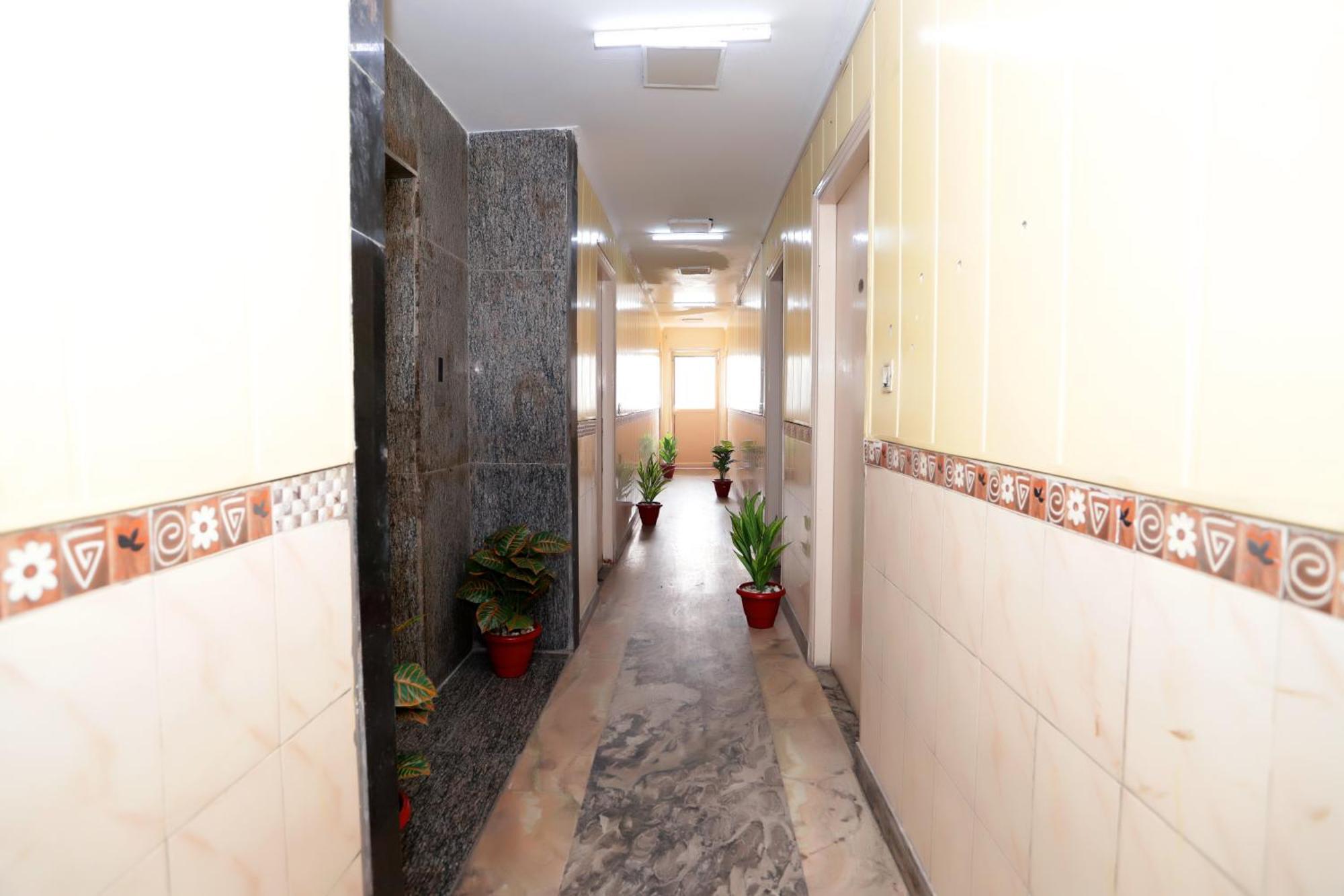 Hotel Warm Welcome - Noida Sector 51 מראה חיצוני תמונה